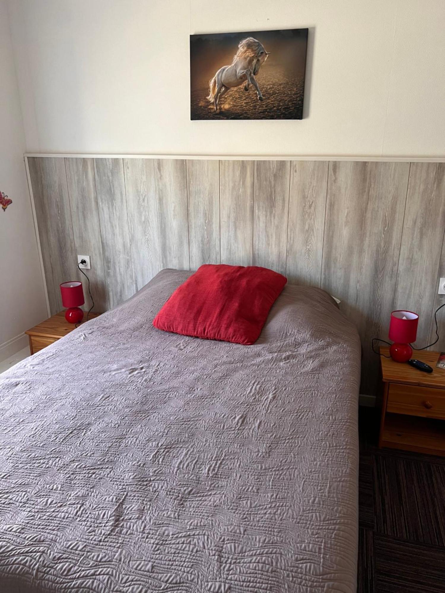 La Ferme Antoinette Hotell Les Mathes Exteriör bild