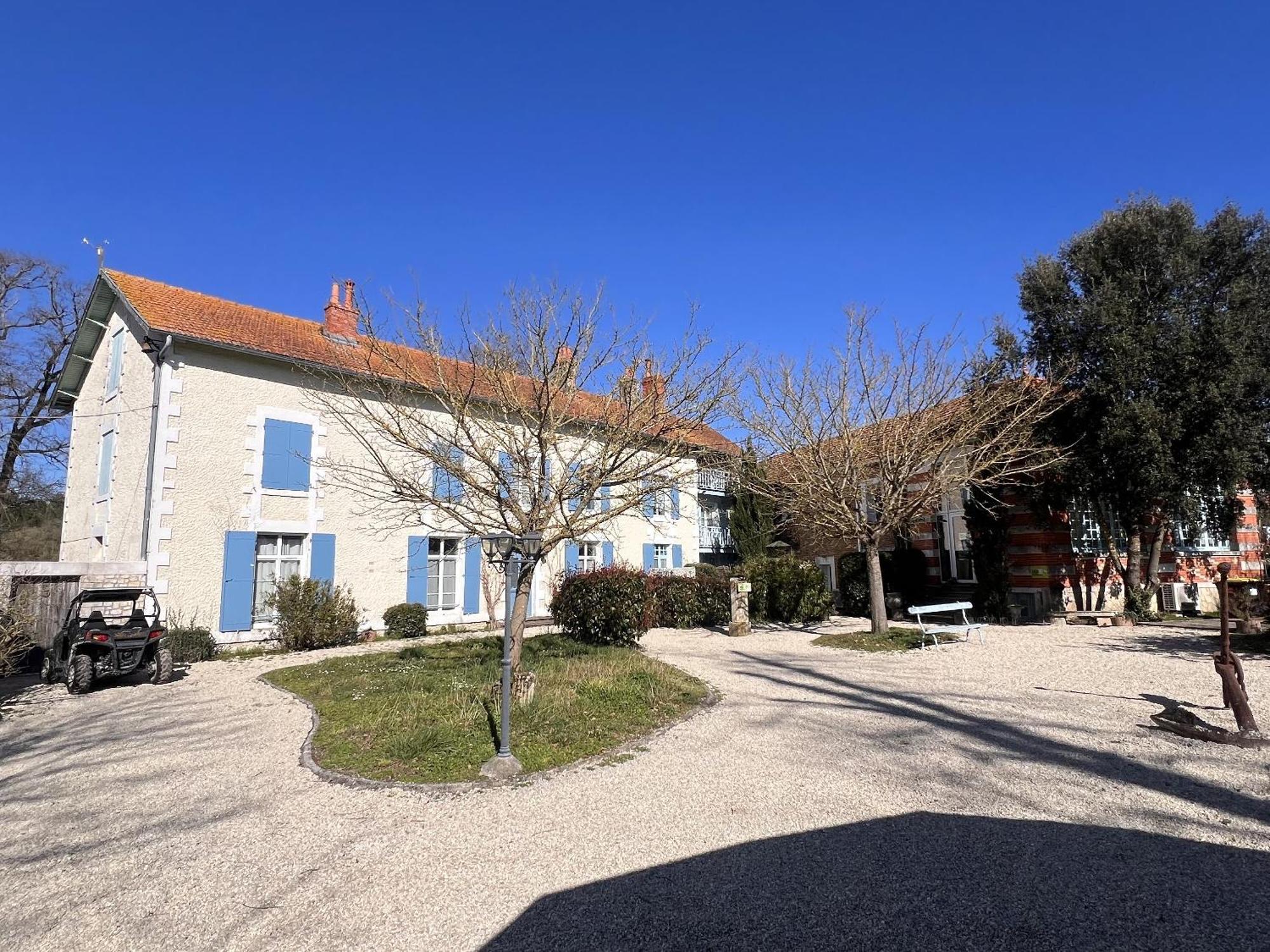 La Ferme Antoinette Hotell Les Mathes Exteriör bild