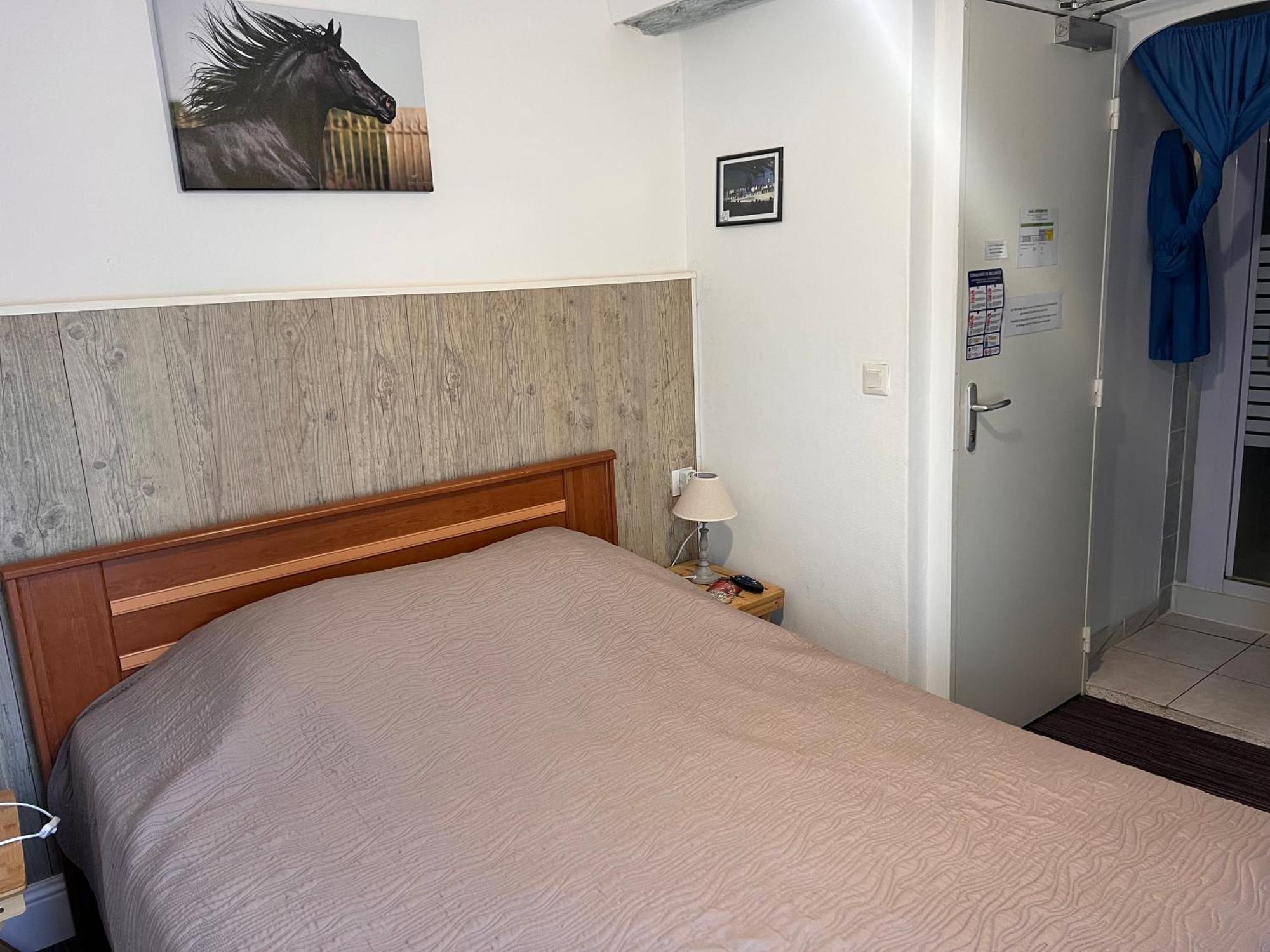 La Ferme Antoinette Hotell Les Mathes Exteriör bild